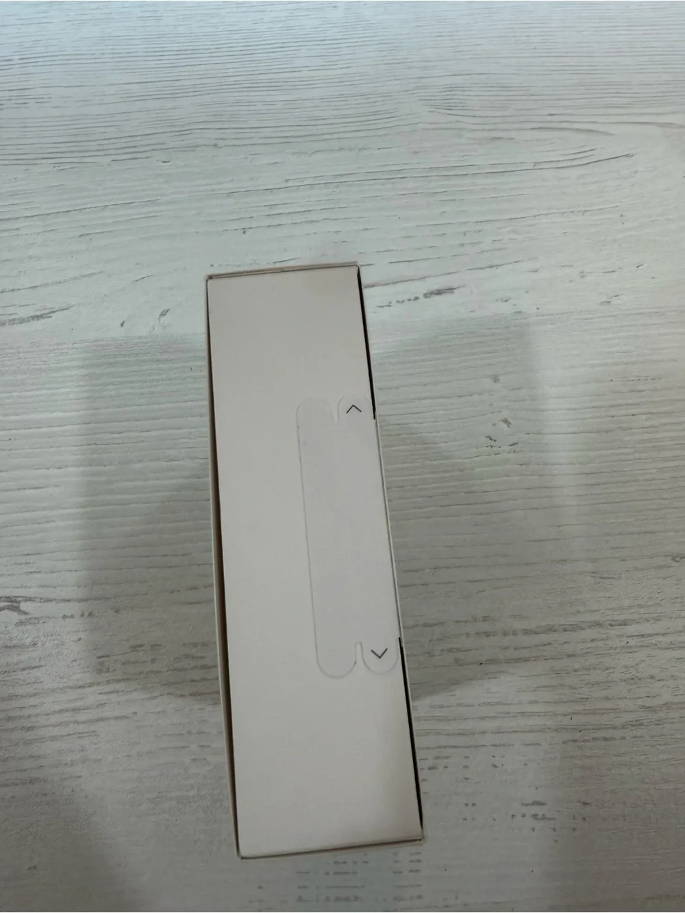 Oura Ring 4 - Gold and White Packaging